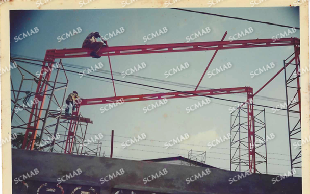 Montage d'une ossature métallique sur chantier